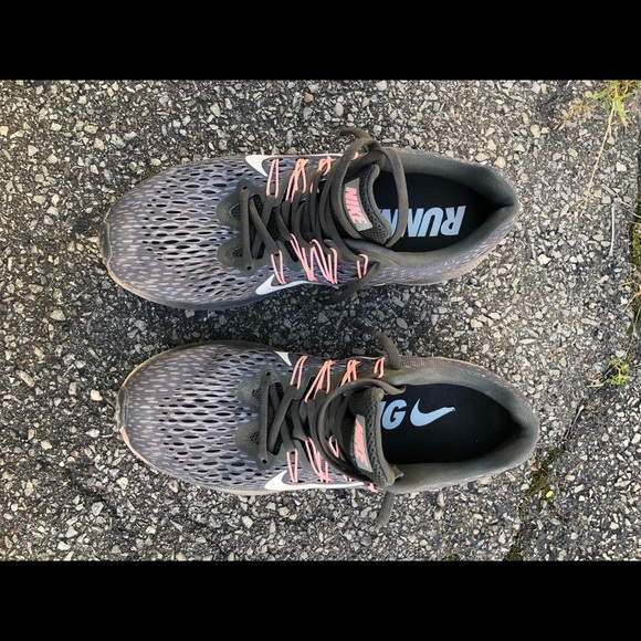 Nike Shoes - Nike Runners